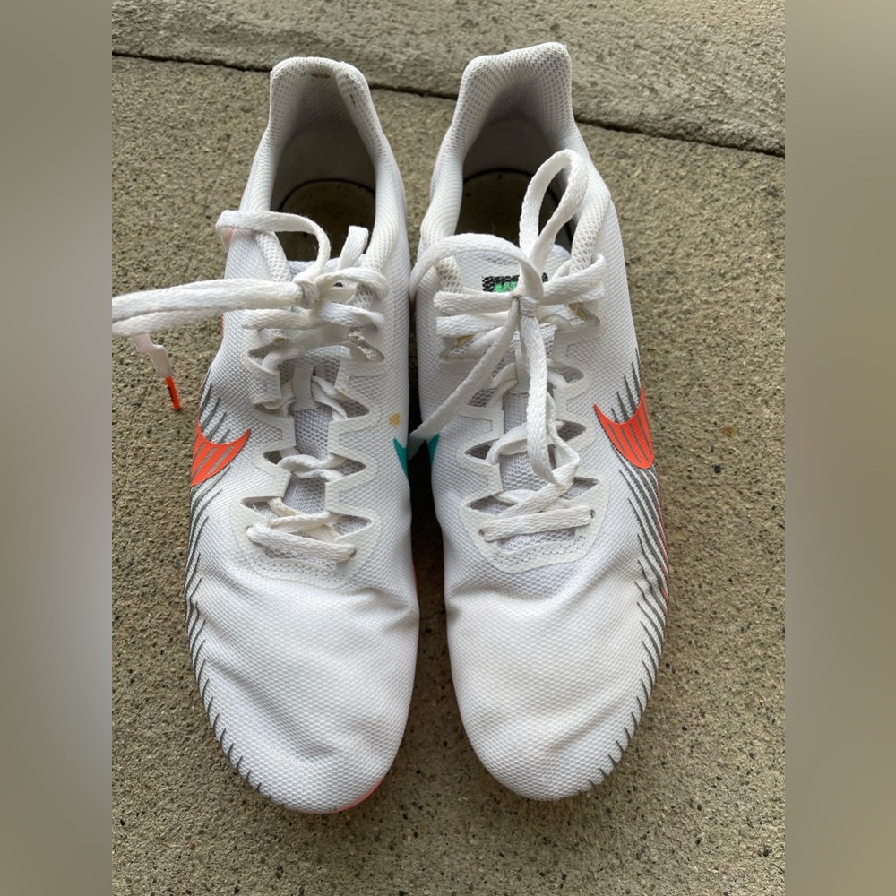 Mens 9.5 Nike track running spikes